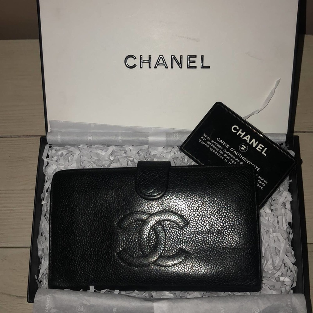 Chanel Authentic Black Long Wallet Caviar Skin - Picture 1 of 10